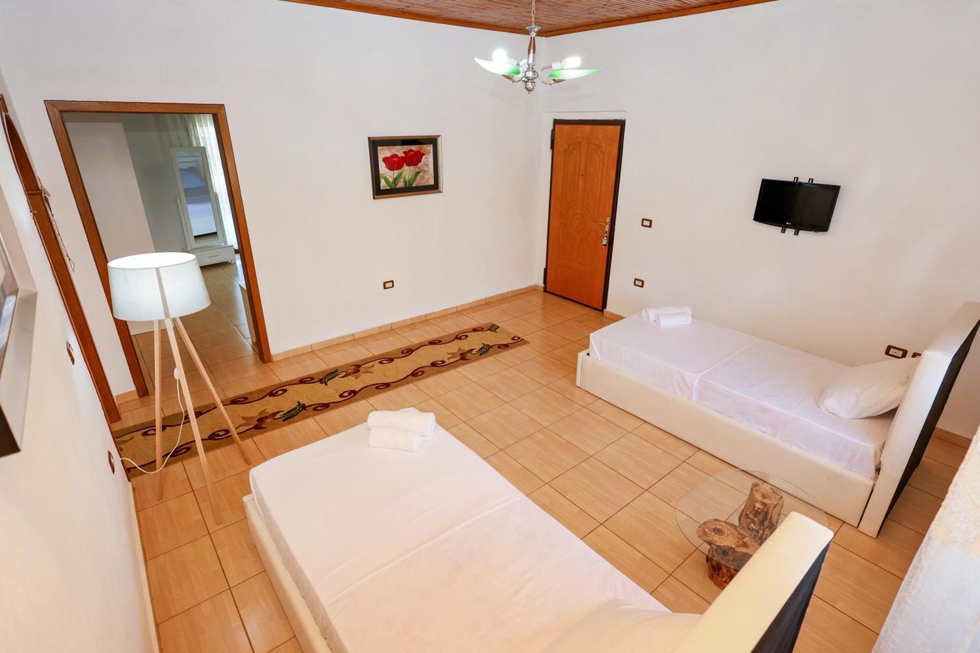 Villa Kevin เบราท ภายนอก รูปภาพ